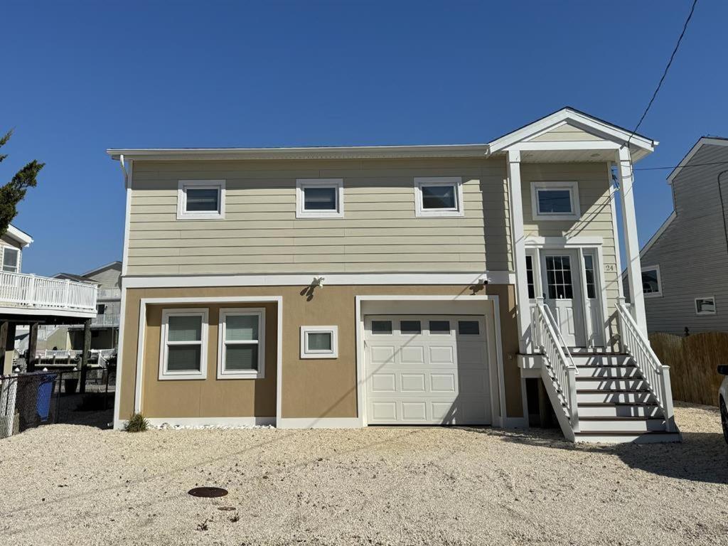 5 Bedroom Lagoon Front - New To Rental Market Manahawkin Exterior photo