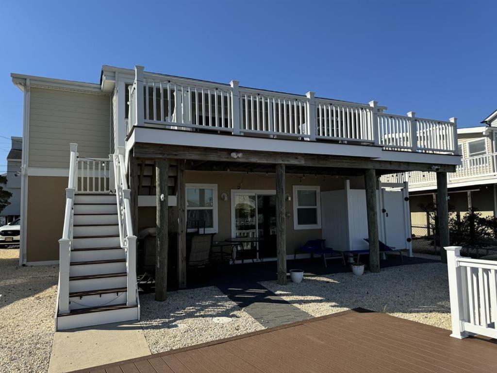 5 Bedroom Lagoon Front - New To Rental Market Manahawkin Exterior photo